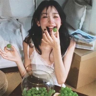 女恶魔人